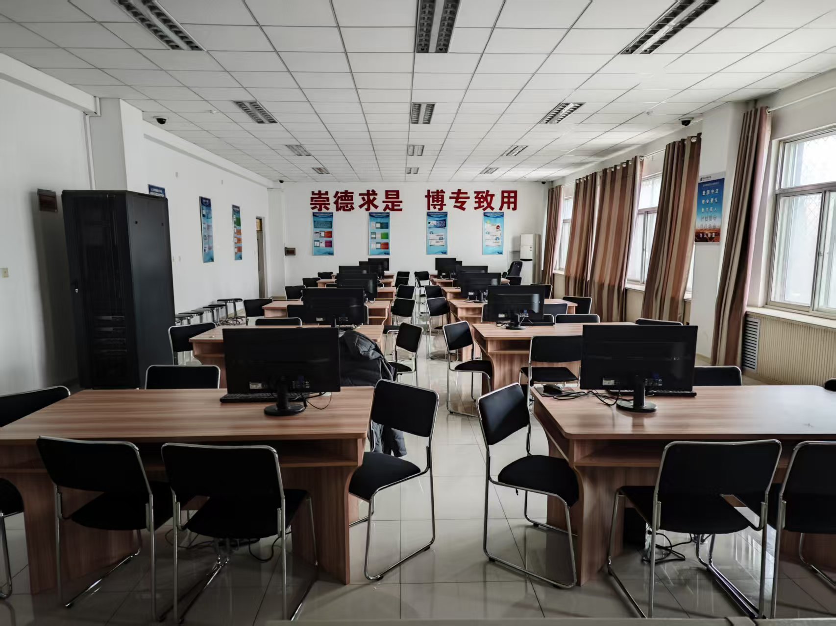 1748228465509834.jpg 1748228465509834.jpg