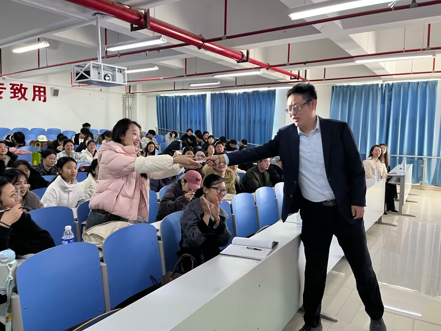 1748228934393386.png 1748228934393386.png